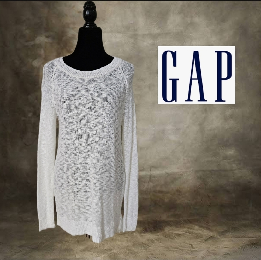 NWT/Gap Casual Pull Over